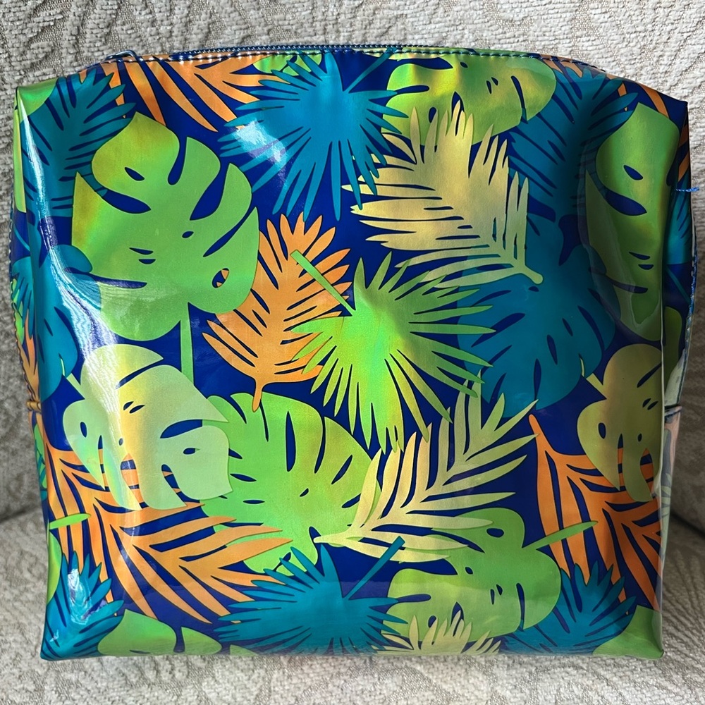 Tropical Leaf 🍒 Print Cosmetic Bag